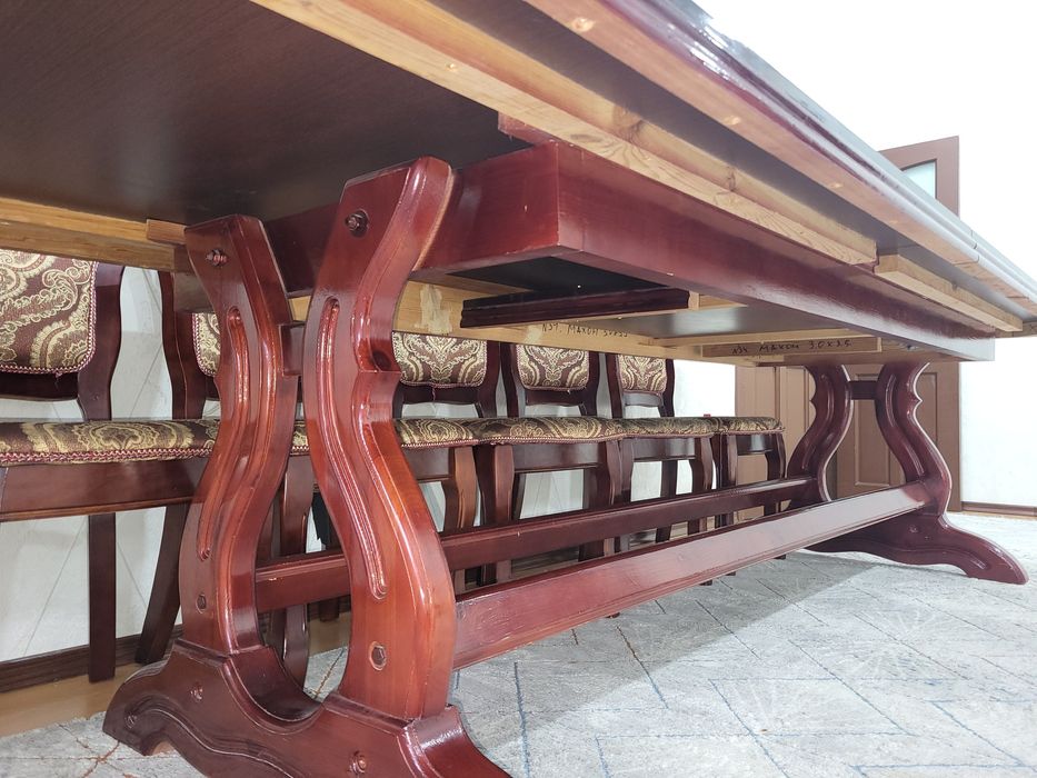 Стол гостевой без стулев