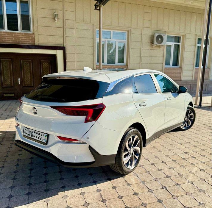 Buick Velite 6 в идеальном состоянии