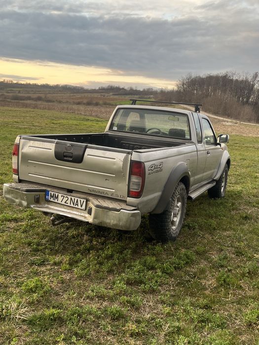 Nisan navara d22