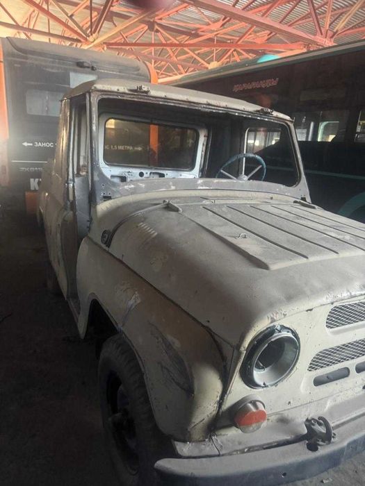 Продам внедорожник УАЗ