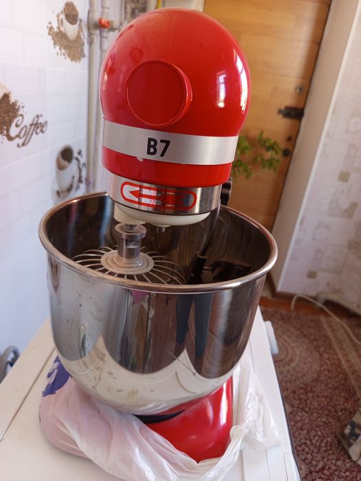 Миксер для торта