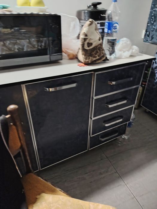 Мебель из дома кухонный глянцевый