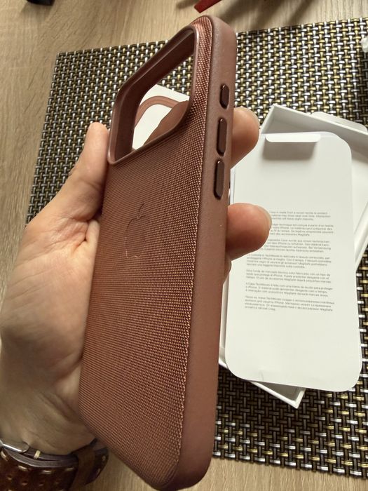 Husa iPhone 17 Pro TechWoven Case Sienna origjnala