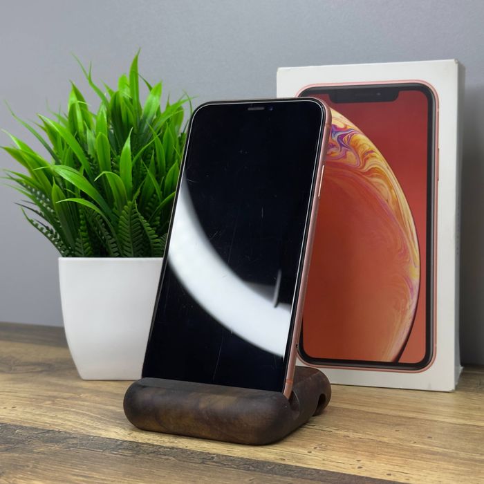 Iphone XR / 64GB / 100% / Q’Store
