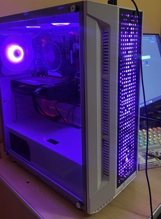 PC gaming folosit 1 an Garantie inca 1