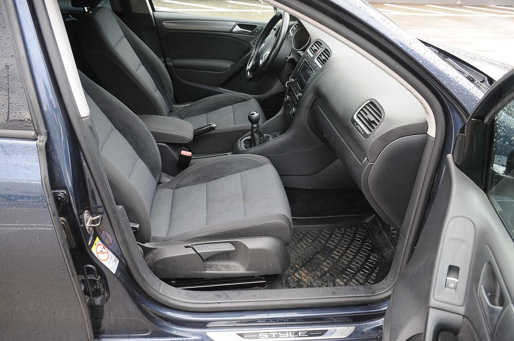 VW Golf 6 Style 2013 1.4TSi 122 CP E5 6 trepte clima scaune incalzite, inmatriculat ofer fiscal