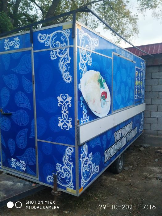 Фудтракт цвет белый