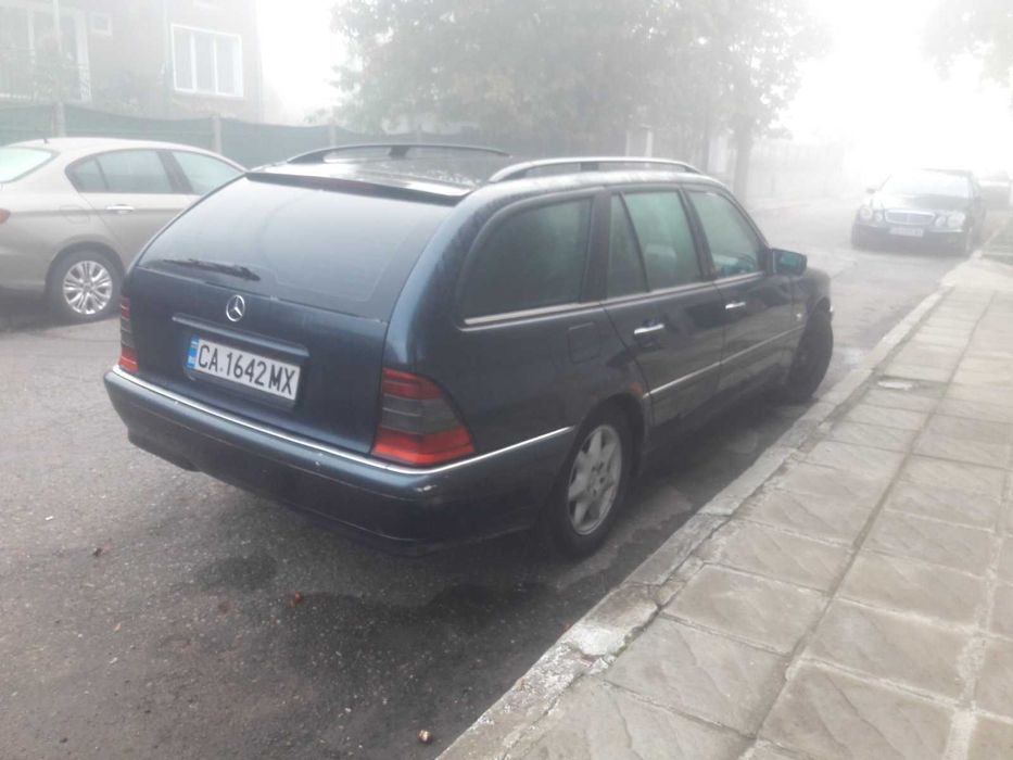 Продава се кола.