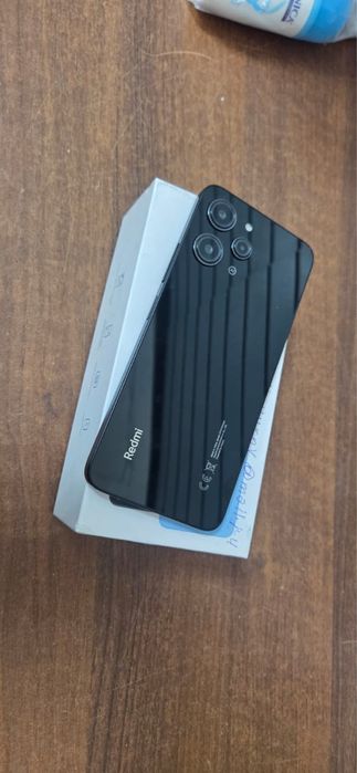 Продам Redmi 12