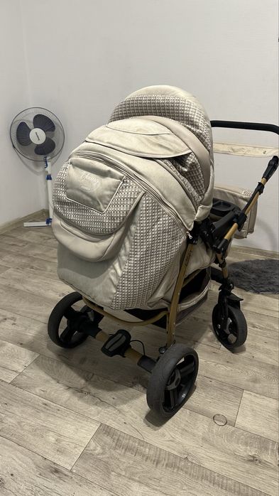 Продам коляску в отличном состоянии