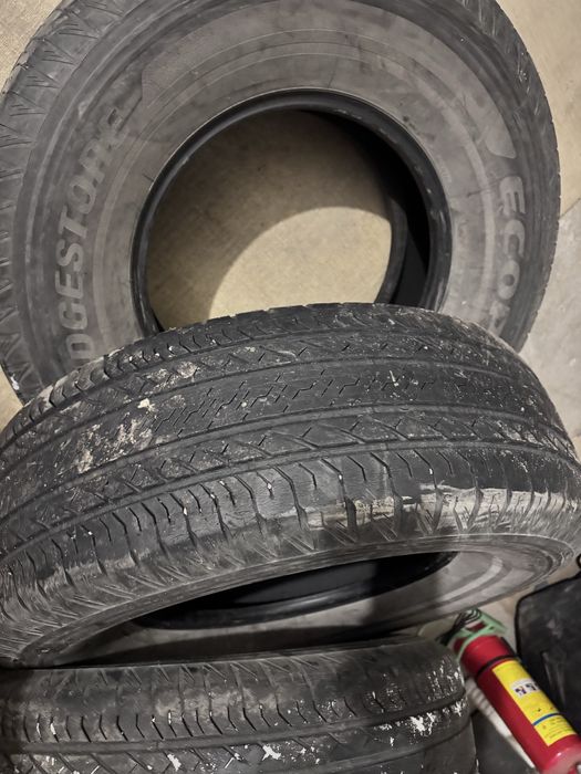 Шинный Bridgestone 265/70/R16