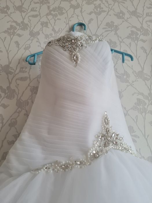 Платье свадебное