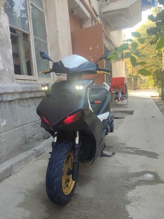 Скутер италия р2