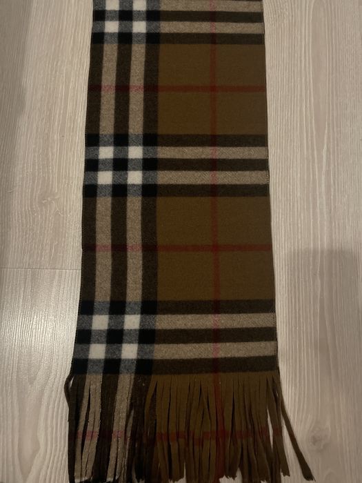 Esarfa burberry (dama/barbati)