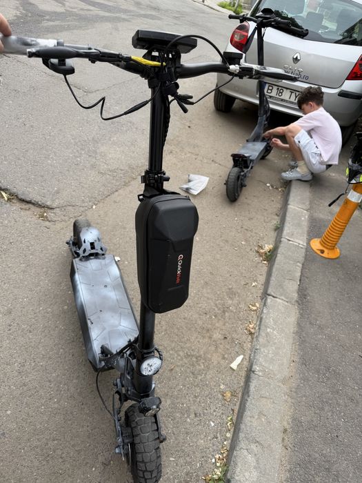 Kamikaze k1  2 motoare peste Kukirin g2 si ca baterie si ca viteza