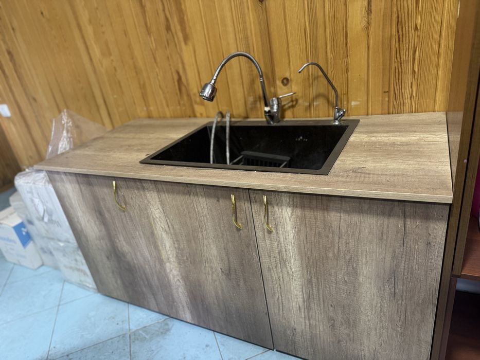 Барная стойка и мойка