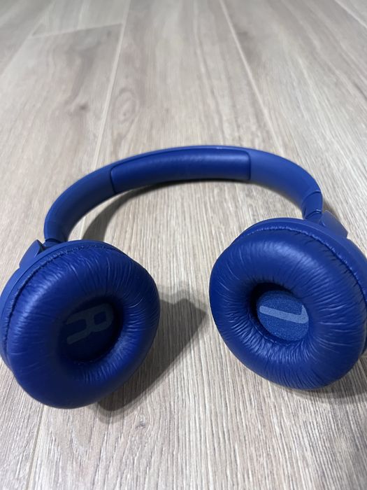 Наушники JBL беспроводные
