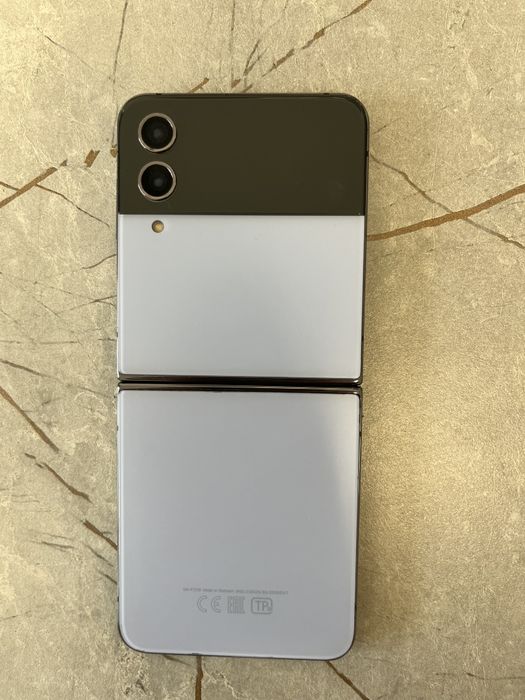 Samsung Z Flip4 256Gb Original