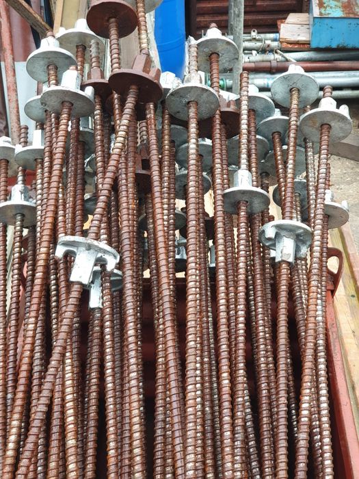 Нови поцинковани шпилки за кофраж