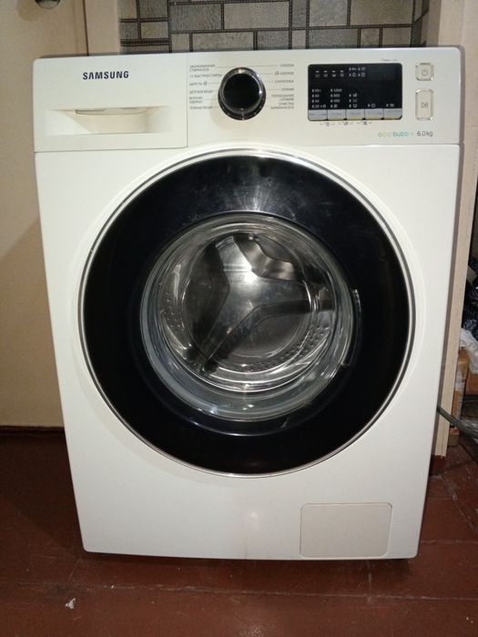 Стиральная машина "Самсунг"