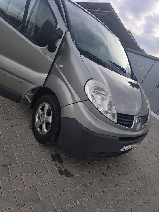 Renault Trafic 2.0//Varianta lunga 8+1 locuri!!