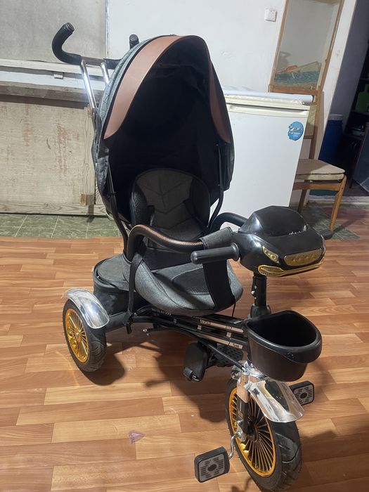 Прогулочная коляка велосипед