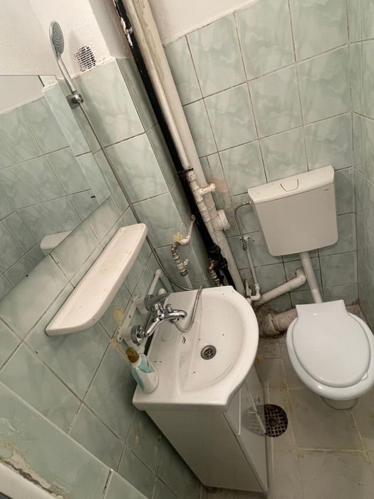 Apartament de vanzare , Zona valea Roșie !