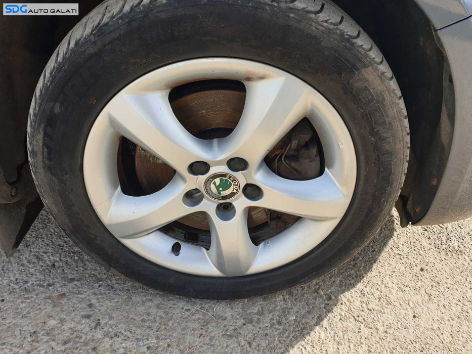 Janta Aliaj 5x112 195 55 15 R15 cu Anvelope Vara Dot 2019 Skoda Fabia 2 2007 - 2015 [C2063]