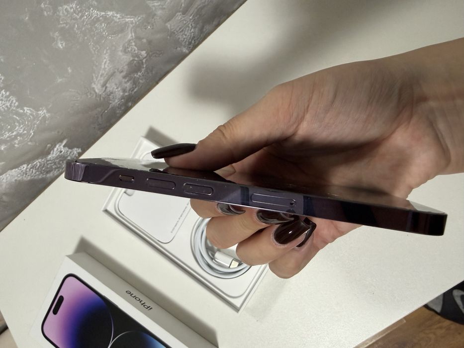 iPhone 14 Pro 256 gb. Экран разбит.