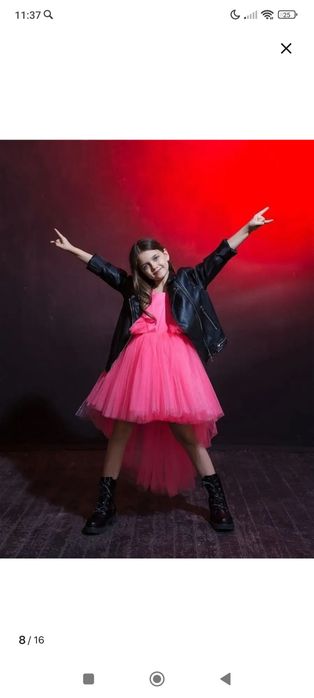 Продам стильное платье на девочку