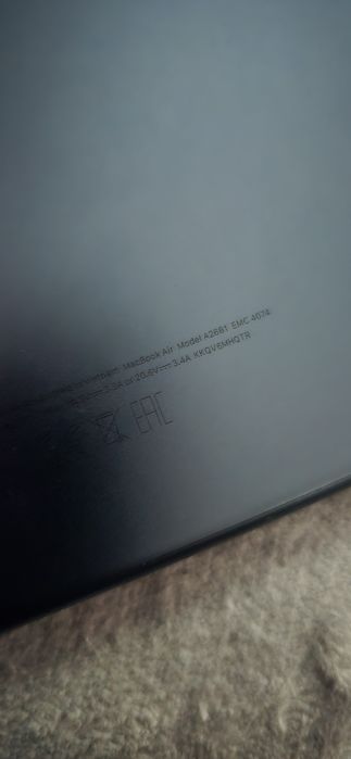 MacBook Air A2681 на части