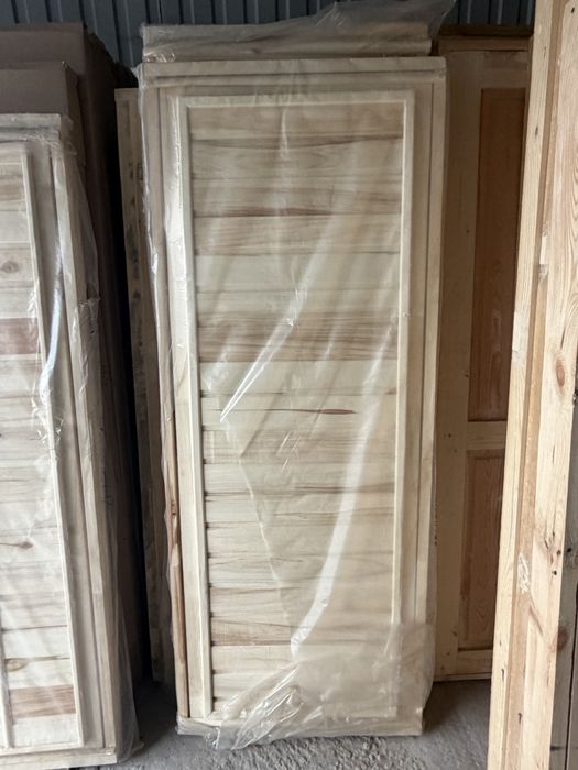 Двери деревянные