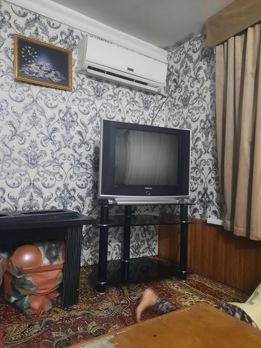 Телевизоры всё вместе самсунг и роисон подставка