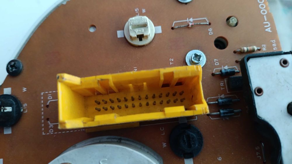 Щиток приборов audi 80