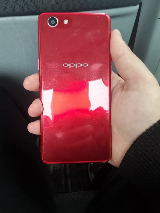 Oppo f7 жаксы жагдайы сынык жок
