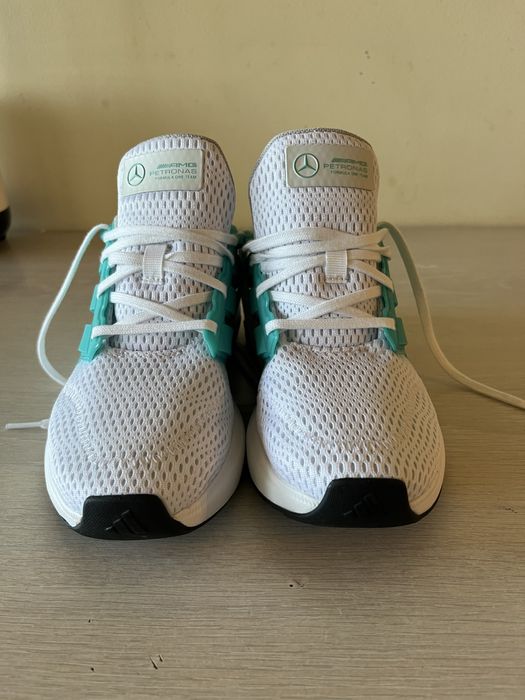 Adidas AMG Petronas 35,5