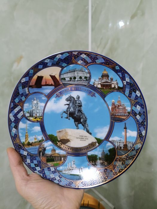 Тарелки сувенирные из разных стран