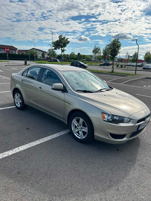 Mitsubishi Lancer