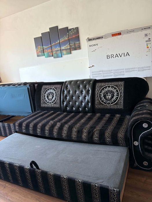 Продава се диван