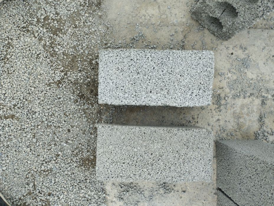 Шлакоблок строительный