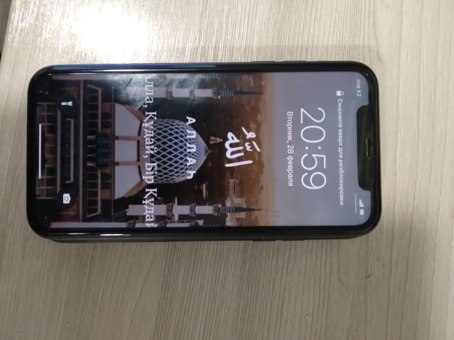 IPhone 11 б/у с гарантия