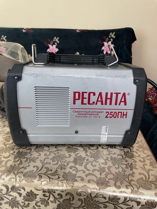 Продаю сварочный аппарат и Ariston