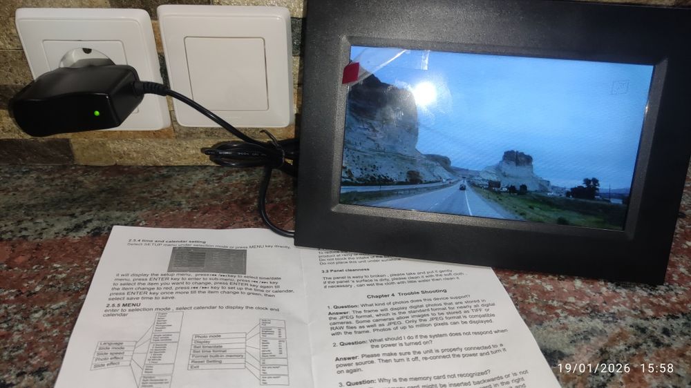 Дигитална рамка за снимки-панел 7"