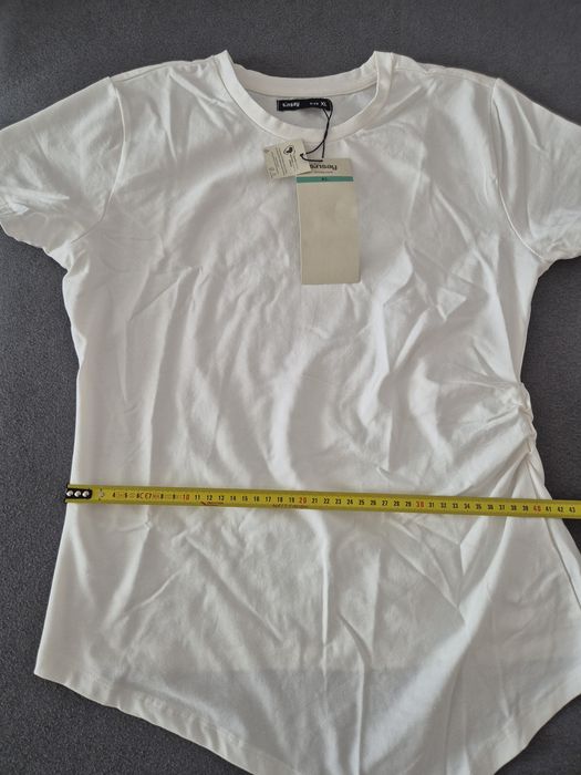 Vand tricou asimetric Sinsay