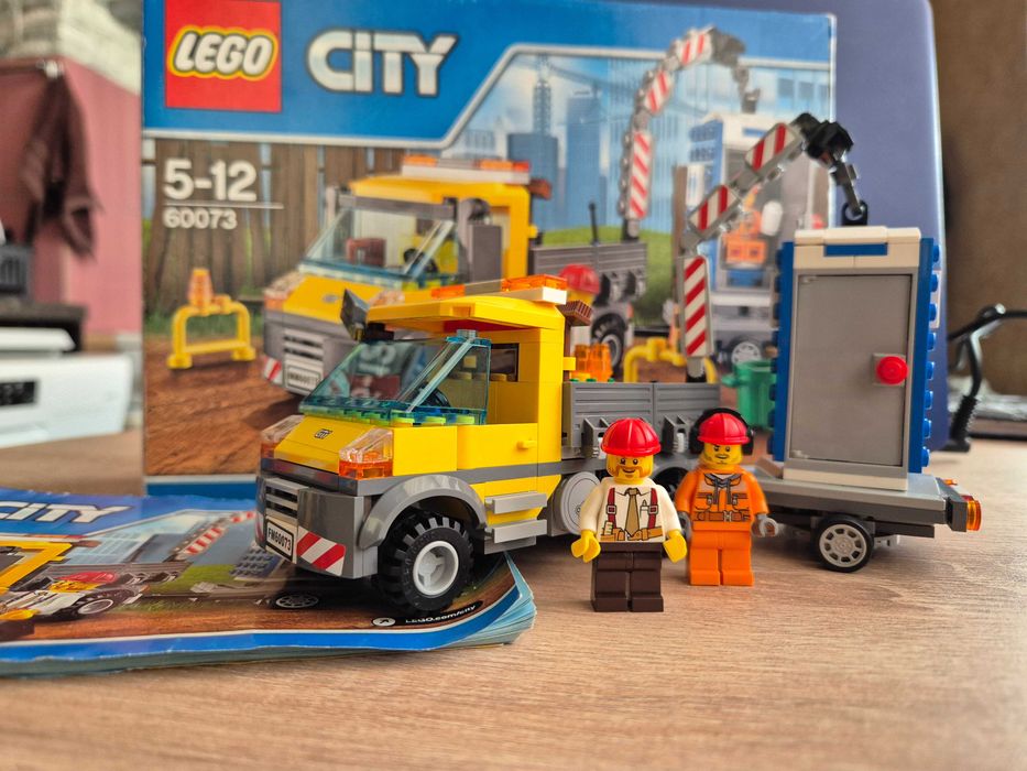 Lego City  60084/60073