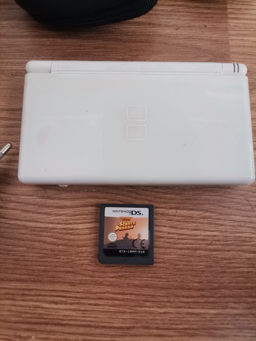 Nintendo DS lite