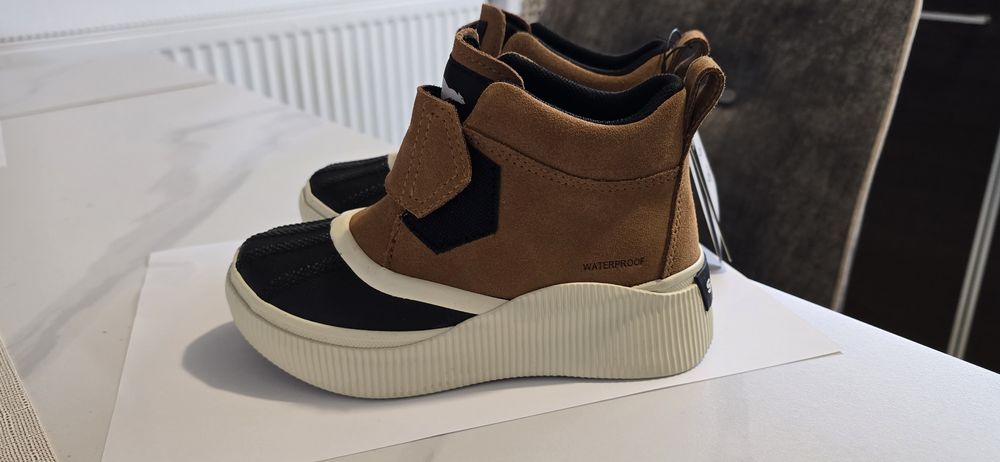 Ghete baieti Sorel nr 30