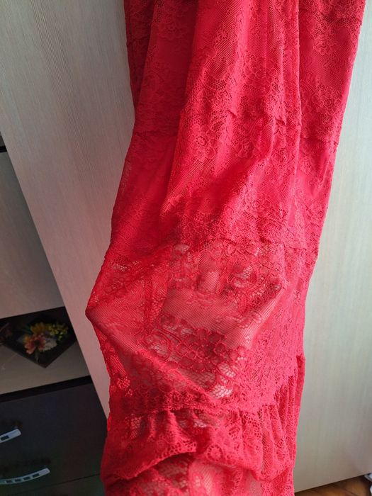 Rochie dantela rosie