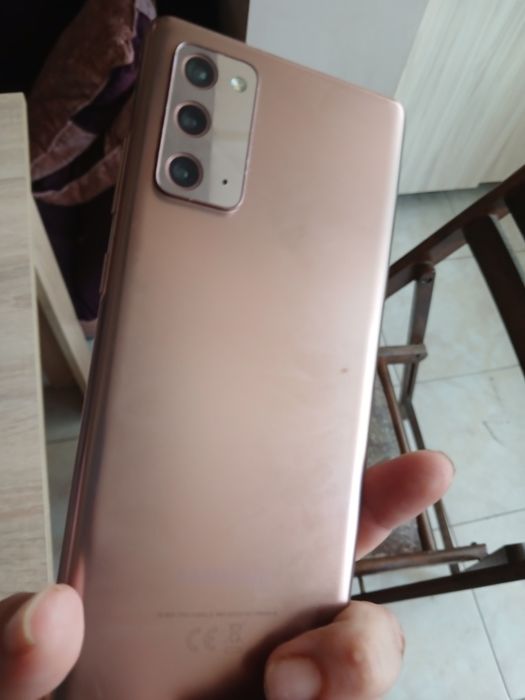 Продава се Samsung nod20