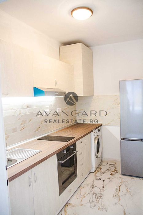 Продава се Етаж от къща в Пловдив, Център - 88 кв.м за 2023 €/кв.м - Снимка #1